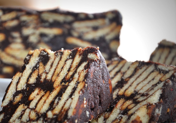 Kek Batik Biskut Marie – Mudah, Sedap & Confirm Jadi!